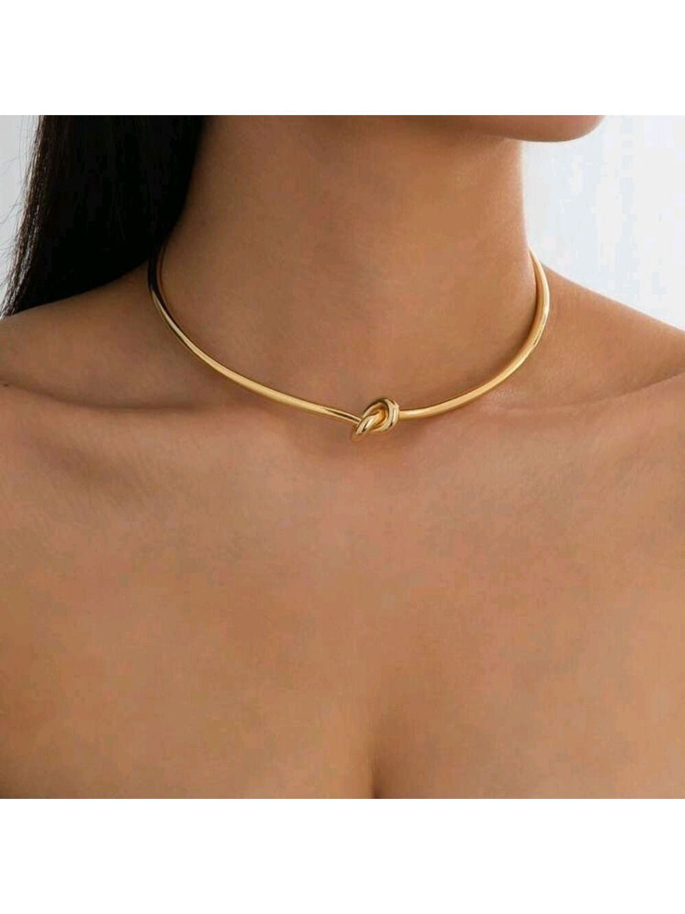 Gold Elegant Choker Necklace - Picture 3 of 5